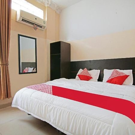 Oyo 91510 Homestay Utama Syariah Пеканбару Экстерьер фото