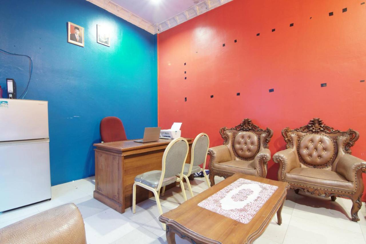 Oyo 91510 Homestay Utama Syariah Пеканбару Экстерьер фото