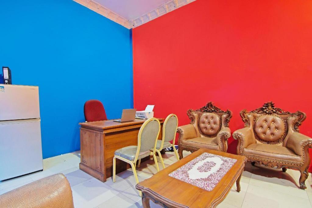 Oyo 91510 Homestay Utama Syariah Пеканбару Экстерьер фото